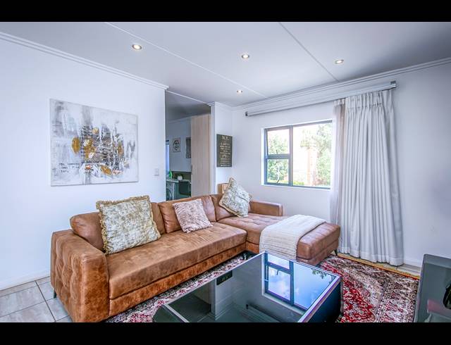 2 BEDROOM APARTMENT TO LET IN RIVONIA